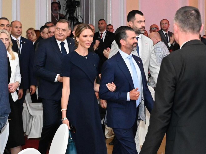 Доналд Трамп Јуниор у Бањалуци (фото: Aleksandar Stupar/banjaluka.net) Доналд Трамп Јуниор у Бањалуци (фото: Aleksandar Stupar/banjaluka.net) -