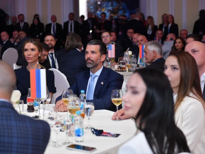 Доналд Трамп Јуниор у Бањалуци (фото: Aleksandar Stupar/banjaluka.net) Доналд Трамп Јуниор у Бањалуци (фото: Aleksandar Stupar/banjaluka.net) -