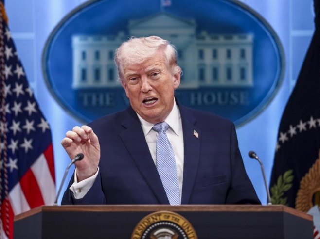 Трамп запријетио царинама земљама које шаљу оружје Техерану Трамп запријетио царинама земљама које шаљу оружје Техерану