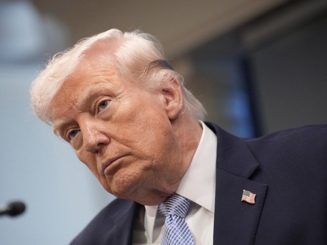 Доналд Трамп (Фото: EPA/YURI GRIPAS, илустрација) Доналд Трамп (Фото: EPA/YURI GRIPAS, илустрација) -