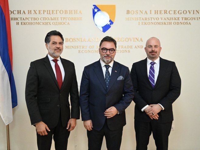 Кошарац са Џошуом Волцом и Џоном Гинкелом (фото: x.com/StasaKosarac) Кошарац са Џошуом Волцом и Џоном Гинкелом (фото: x.com/StasaKosarac) -