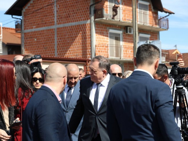 Милорад Додик Милорад Додик - Фото: ZIPAPHOTO/Borislav Zdrinja