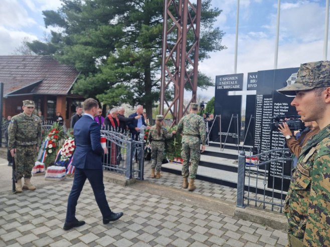 Обиљежавање ХВО у Гаревцу код Модриче Обиљежавање ХВО у Гаревцу код Модриче - Фото: РТРС