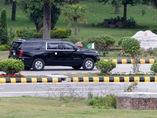 Долазак делегације САД на преговоре у Исламабаду, Пакистан (фото: EPA/SOHAIL SHAHZAD) Долазак делегације САД на преговоре у Исламабаду, Пакистан (фото: EPA/SOHAIL SHAHZAD) -