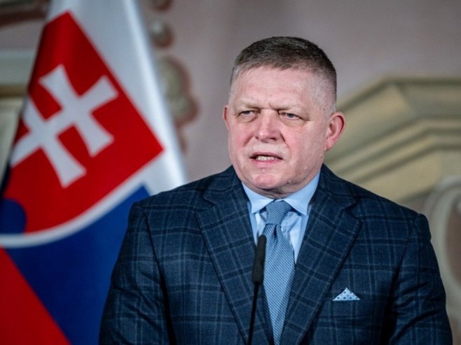 Роберт Фицо (Фото: EPA/LUKAS KABON) Роберт Фицо (Фото: EPA/LUKAS KABON) -