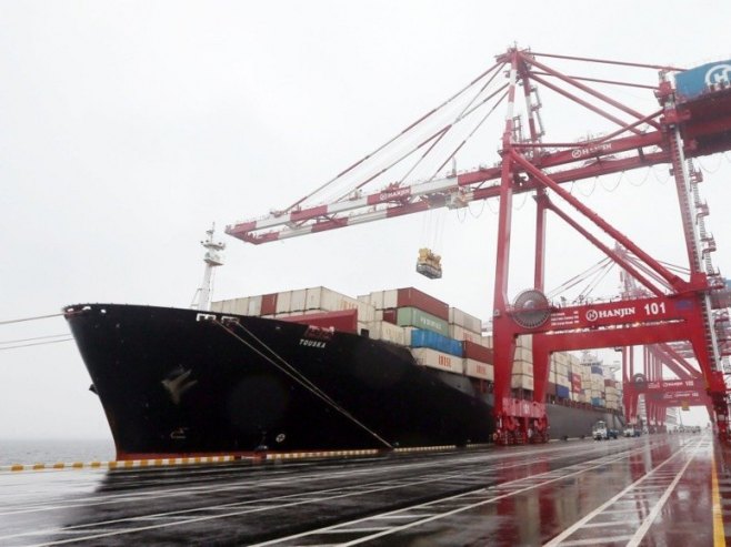 Ирански брод за превоз контејнера (фото: EPA/YONHAP) Ирански брод за превоз контејнера (фото: EPA/YONHAP) -