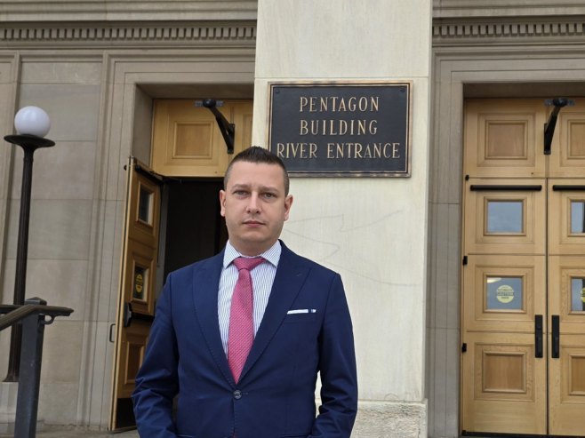 Гогановић у Пентагону: Српска подржава заједничке пројекте са Америком Гогановић у Пентагону: Српска подржава заједничке пројекте са Америком