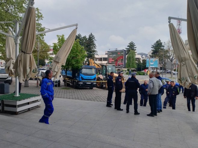 Радници бијељинског "Водовода и канализације" Радници бијељинског "Водовода и канализације" - Фото: СРНА