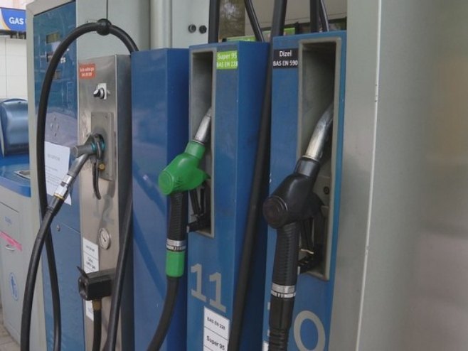 Бензиснка пумпа Бензиснка пумпа - Фото: РТРС