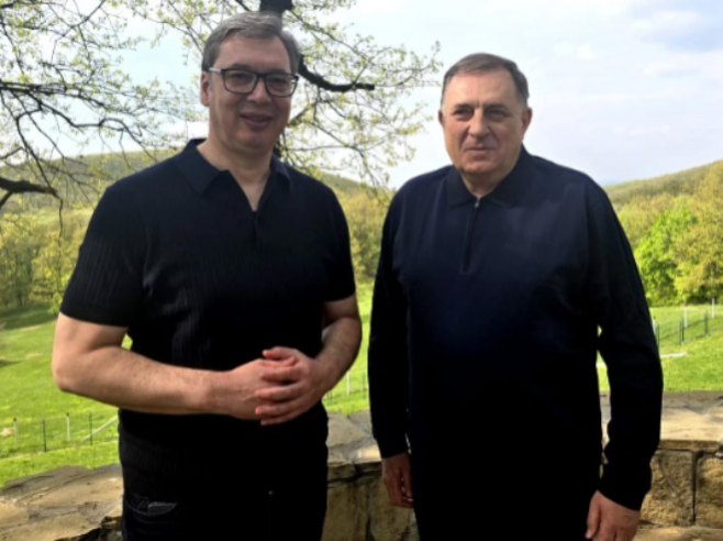 Вучић и Додик (Фото: www.instagram.com/buducnostsrbijeav/) Вучић и Додик (Фото: www.instagram.com/buducnostsrbijeav/) -