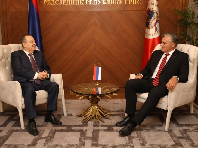 Синиша Каран и Ивица Дачић Синиша Каран и Ивица Дачић - Фото: ZIPAPHOTO/Borislav Zdrinja