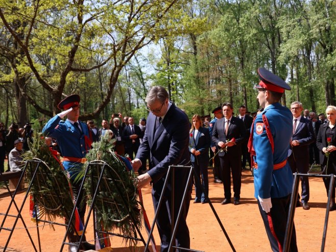 Вучић: Слободарски народи морају се супротставити покушајима ревизије историје Вучић: Слободарски народи морају се супротставити покушајима ревизије историје