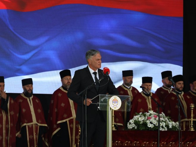 Синиша Каран Синиша Каран - Фото: ZIPAPHOTO/Borislav Zdrinja