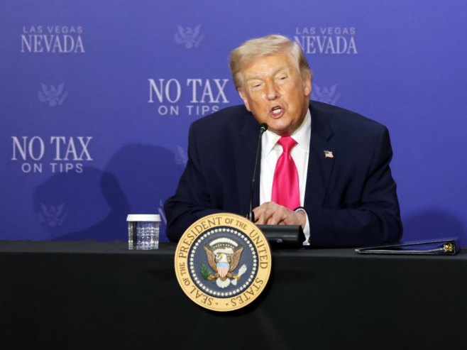 Доналд Трамп (фото: EPA/RONDA CHURCHILL) Доналд Трамп (фото: EPA/RONDA CHURCHILL) -