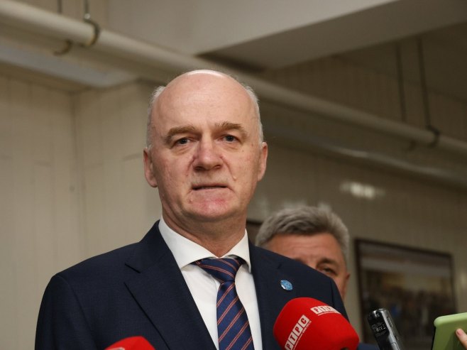 Радослав Гајанин Радослав Гајанин - Фото: ZIPAPHOTO/Borislav Zdrinja