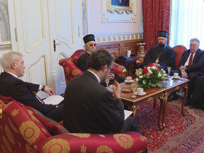 Груско код митрополита Груско код митрополита - Фото: РТРС