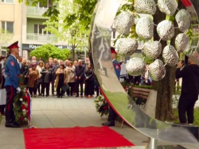 Споменик 12 беба Споменик 12 беба - Фото: РТРС