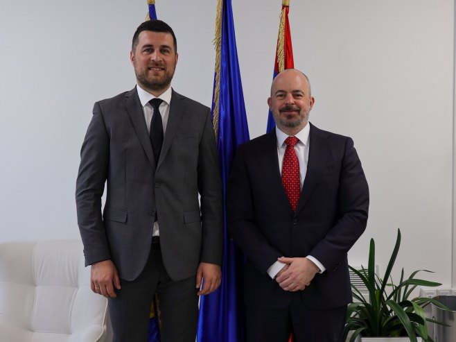 Кубатлија и Гинкел (фото: x.com/USEmbassySJJ) Кубатлија и Гинкел (фото: x.com/USEmbassySJJ) -