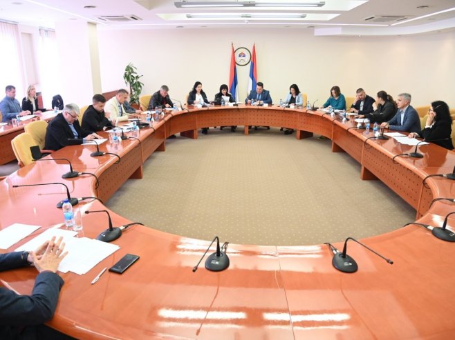 Заједничка комисија НСРС и Вијећа народа Заједничка комисија НСРС и Вијећа народа - Фото: Уступљена фотографија