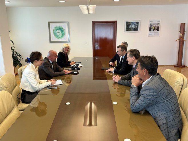 Ђокић са делегацијом Нижњег Новгорода Ђокић са делегацијом Нижњег Новгорода - Фото: Уступљена фотографија