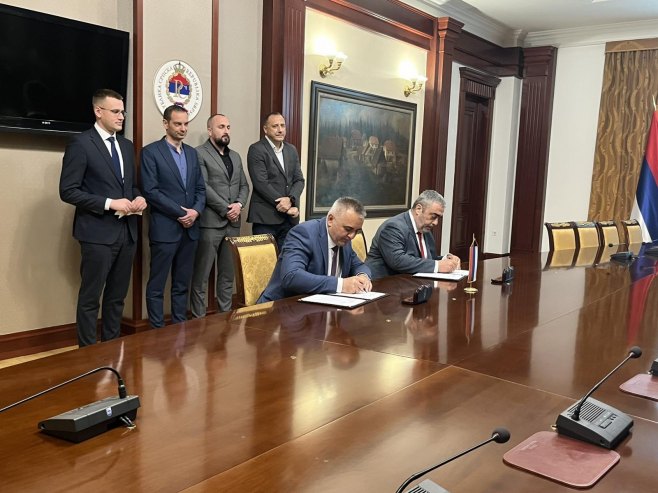 Потписивање меморандума Потписивање меморандума - Фото: РТРС