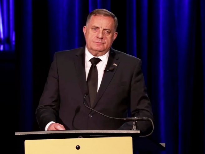 Милорад Додик ексклузивно из Америке говори за Јутарњи програм РТРС Милорад Додик ексклузивно из Америке говори за Јутарњи програм РТРС