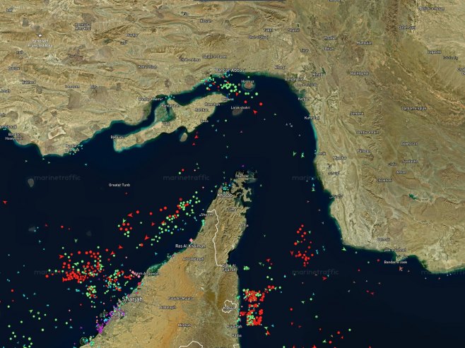 Ормуски мореуз (фото: marinetraffic.com) Ормуски мореуз (фото: marinetraffic.com) -