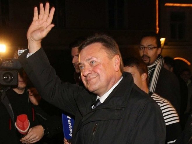 Јанковић најавио кандидатуру за нови мандат градоначелника Љубљане Јанковић најавио кандидатуру за нови мандат градоначелника Љубљане