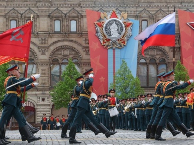 Парада у Москви (Фото: EPA/MAXIM SHIPENKOV) Парада у Москви (Фото: EPA/MAXIM SHIPENKOV) -