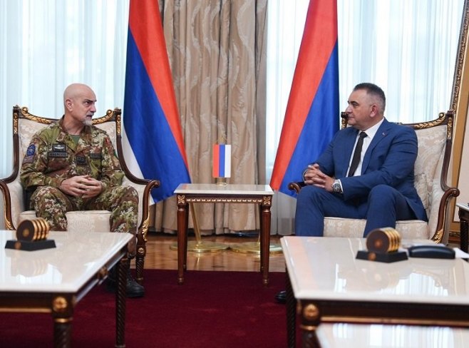 Минић примио у наступну посјету команданта ЕУФОР-а Минић примио у наступну посјету команданта ЕУФОР-а - Фото: Уступљена фотографија