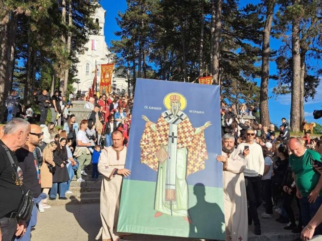 Литија у част Светог Василија Острошког Чудотворца Литија у част Светог Василија Острошког Чудотворца - Фото: СРНА