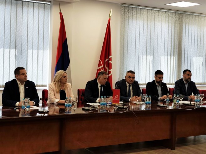 Састанак представника владајућих странака Састанак представника владајућих странака - Фото: РТРС