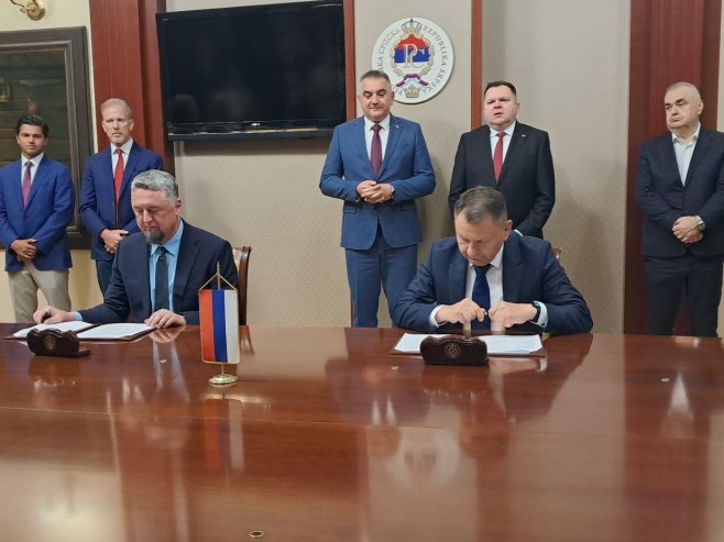 Потписивање меморандума Потписивање меморандума - Фото: РТРС