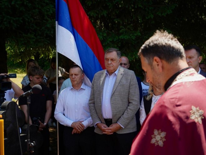 Додик: Трг у Бањалуци назвати по генералу Талићу Додик: Трг у Бањалуци назвати по генералу Талићу