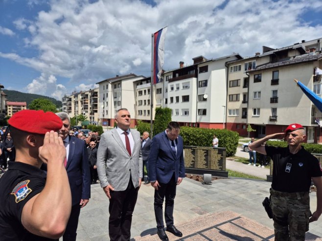Пале, полагање вијенаца Пале, полагање вијенаца - Фото: РТРС