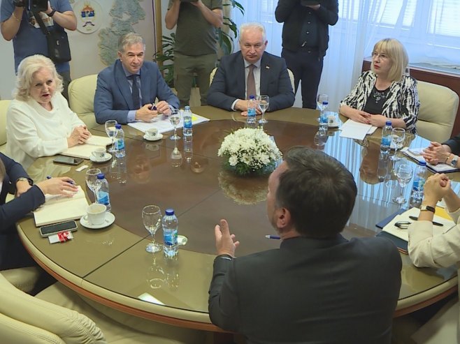 Пуховац-Хасичевић: Јачати сарадњу у области трговине и туризма Пуховац-Хасичевић: Јачати сарадњу у области трговине и туризма