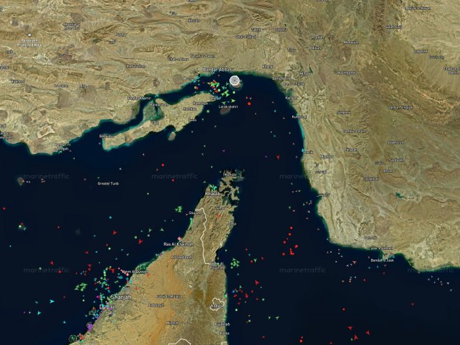 Ормуски мореуз (фото: marinetraffic.com) Ормуски мореуз (фото: marinetraffic.com) -
