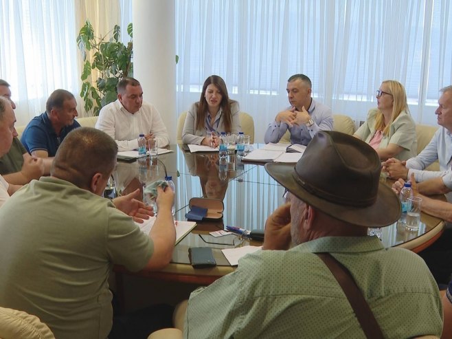Кузмић: Довољно складишних капацитета за пријем пшенице, бесплатно лагеровање Кузмић: Довољно складишних капацитета за пријем пшенице, бесплатно лагеровање