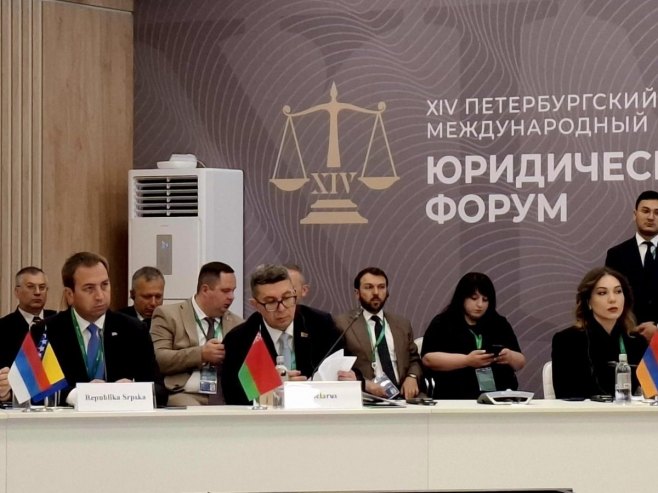 Селак на Петербуршком међународном правном форуму Селак на Петербуршком међународном правном форуму - Фото: РТРС