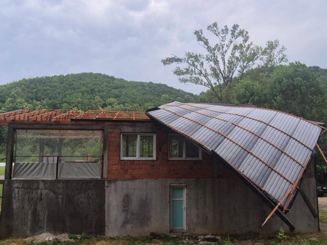 Невријеме у Зворнику (Фото: www.facebook.com/gradzvornik056) Невријеме у Зворнику (Фото: www.facebook.com/gradzvornik056) -