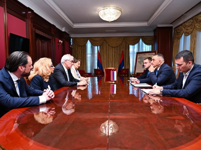 Минић са представницима ОЕБС-a Минић са представницима ОЕБС-a - Фото: Уступљена фотографија
