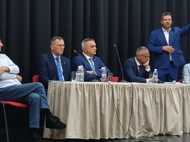 Минић у Невесињу Минић у Невесињу - Фото: РТРС