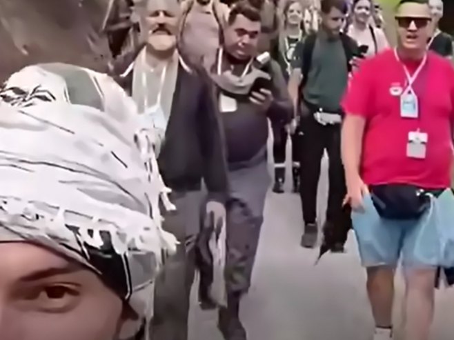 Учесници тзв. Марша мира Учесници тзв. Марша мира - Фото: Screenshot