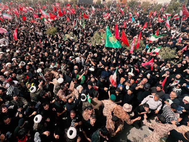 Сахрана Хамнеија (Фото: ЕПА/TV/IRAN INTERNATIONAL) Сахрана Хамнеија (Фото: ЕПА/TV/IRAN INTERNATIONAL) -