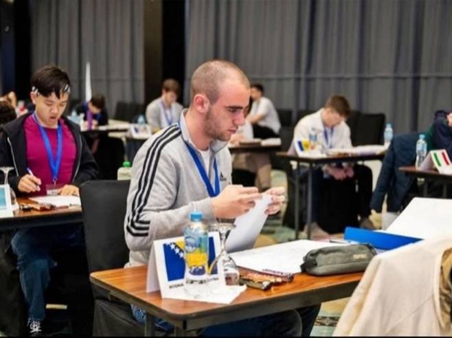 Вук Јанковић поново на трону младих математичара свијета Вук Јанковић поново на трону младих математичара свијета - Фото: Уступљена фотографија