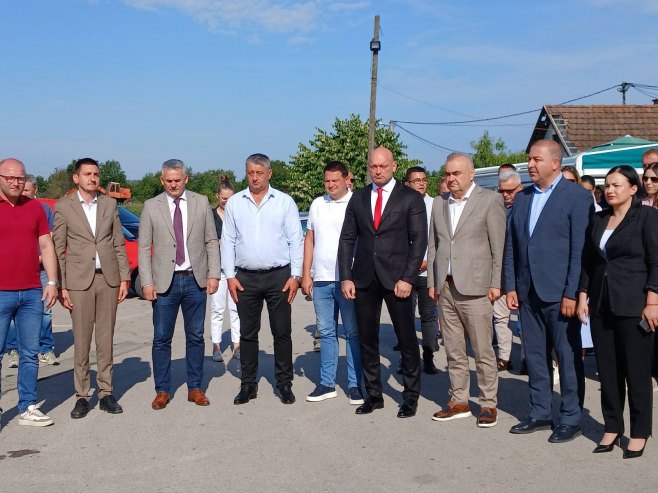 Раскрсница Лончари Раскрсница Лончари - Фото: РТРС