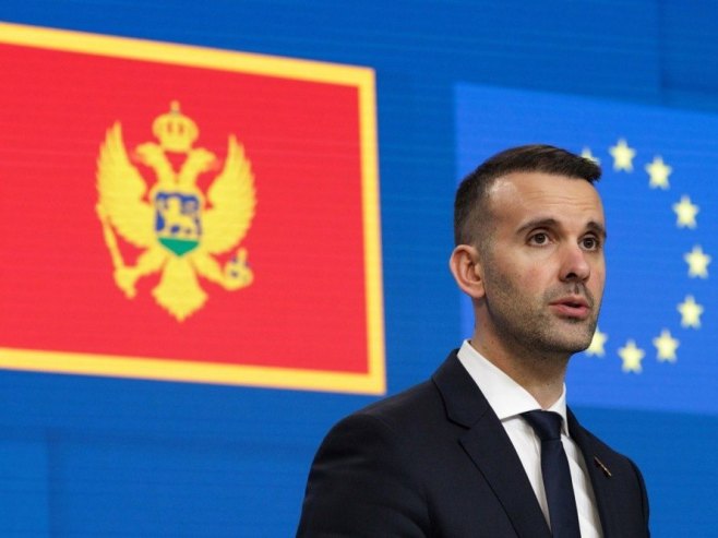Милојко Спајић (фото: архива - EPA/OLIVIER MATTHYS) Милојко Спајић (фото: архива - EPA/OLIVIER MATTHYS) -