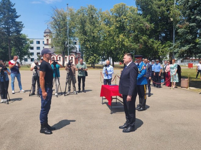 Уговори са кадетима Уговори са кадетима - Фото: РТРС