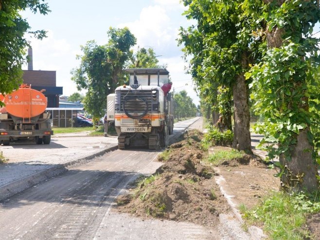 Реконструкција улице (Фото: www.prijedorgrad.org/) Реконструкција улице (Фото: www.prijedorgrad.org/) -