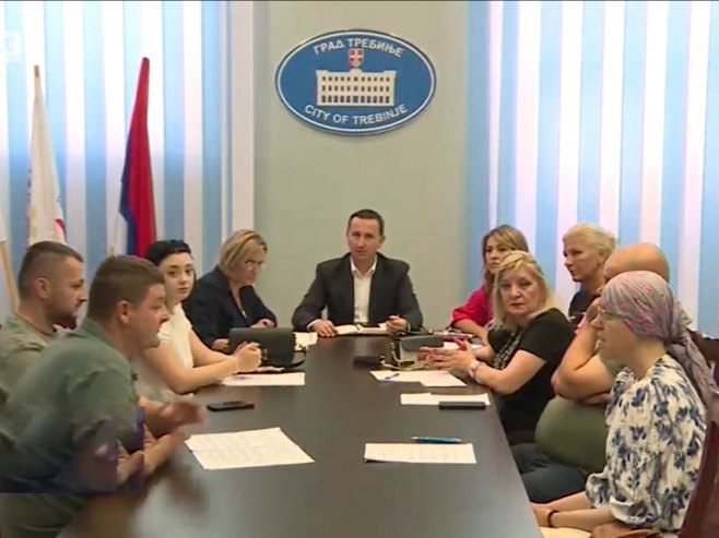 Требиње и ове године пружа финансијску подршку ауторима за објављивање књижевних дјела (ВИДЕО) Требиње и ове године пружа финансијску подршку ауторима за објављивање књижевних дјела (ВИДЕО)